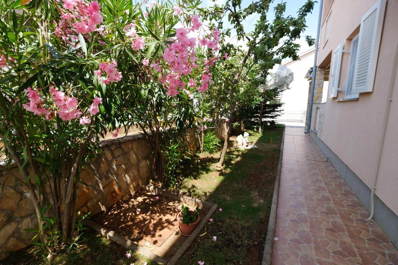 Apartments Coral, Klimno, Island Krk Εξωτερικό φωτογραφία