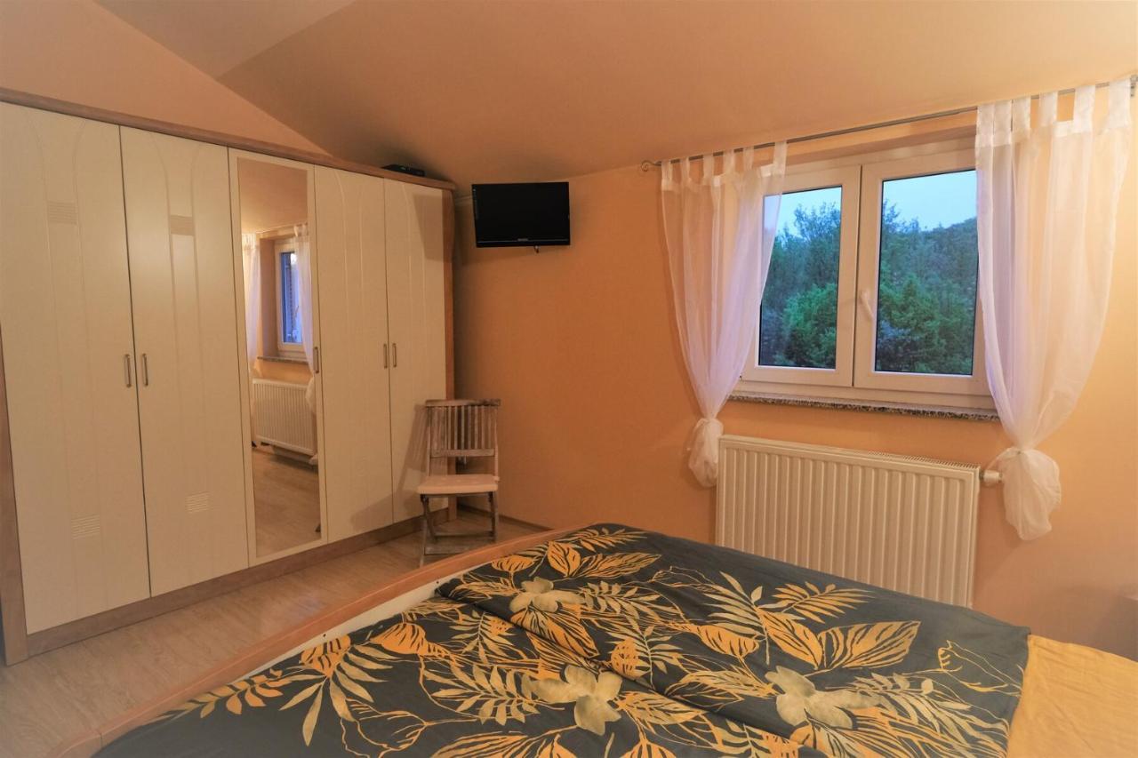 Apartments Coral, Klimno, Island Krk Εξωτερικό φωτογραφία